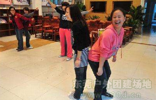 拓展训练活动破冰游戏【对对碰】