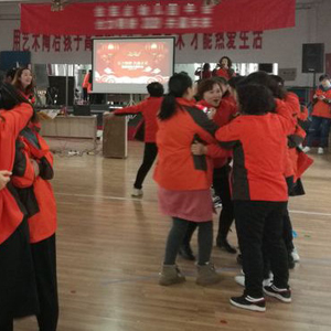 团建拓展活动热身破冰【桃花朵朵开】